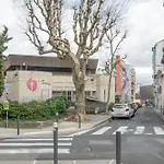 Le Petit Saint Paul