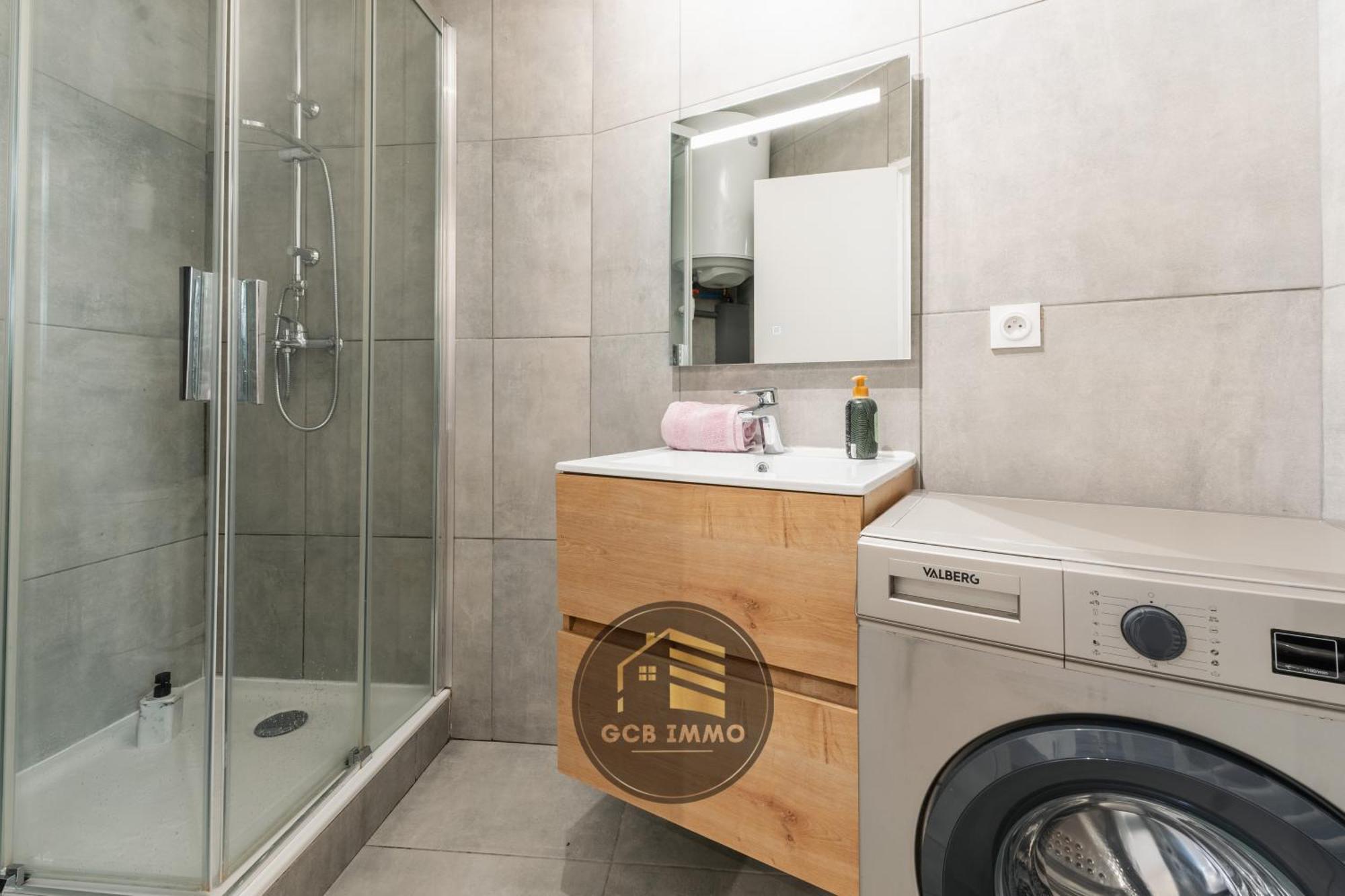 Le Petit Saint Paul Apartment